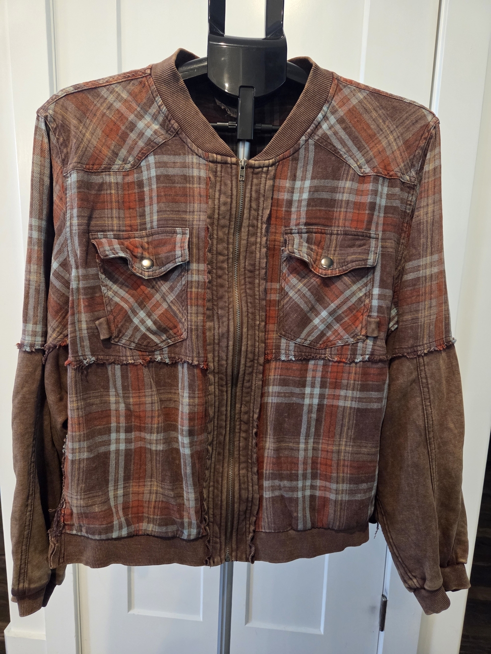 122. Oli & Hali Brown and Rust Womens Plaid Bomber Style Jacket
